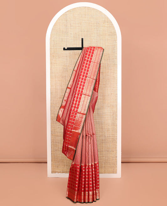 Red Samudrika Silk Saree, Delicately Woven with Jacquard Design on Its Body, Highlighted by Zari Border of Annam, Chakram, Neli, Muthu, Kodi Visiry, and Ara Maadam Designs, Grand Pallu of Vanki Designs, and Paired with a Contrast Blouse