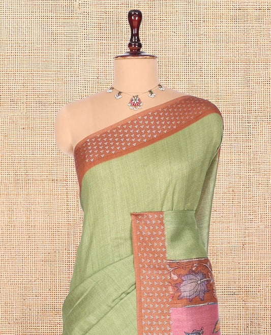 Green Plain Fancy Tussar Saree, Complemented by a Contrast Triangle Motif Border, Kalamkari Flora-Fauna Printed Pallu, and a Contrast Blouse