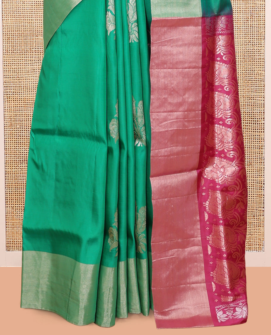 Green Semi Uppada Saree, Adorned with Hibiscus Floral Buttas, a Bavanji Border, Contrast Intricate Pallu, and a Contrast Blouse