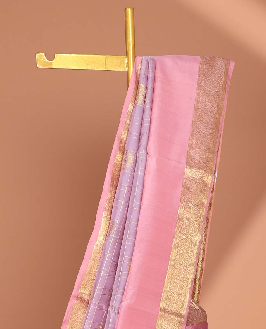 Lavender checked with chakram motifs vengatagiri pure silk saree , contrast traditional zari border & pallu ogee pattern