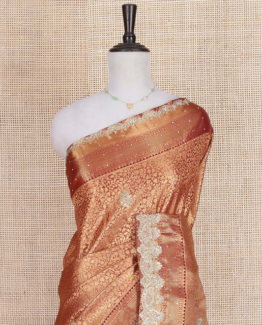 Light Maroon-Base Vastrakala Silk Saree, Enriched with Zari Jacquard and Patch Stone Work, Highlighted by Traditional Zari and Stone Scallop Border, Grand Scallop Design Stone Work Pallu, and Paired with Heavy Embroidered Blouse