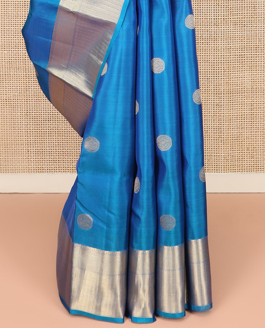 Blue Vasundhara Lite Silk Mix Saree, Accentuated with Chakram Buttas, Highlighted by Zari Border of Geometric Designs, Intricately Designed Pallu, and Paired with a Matching Blouse