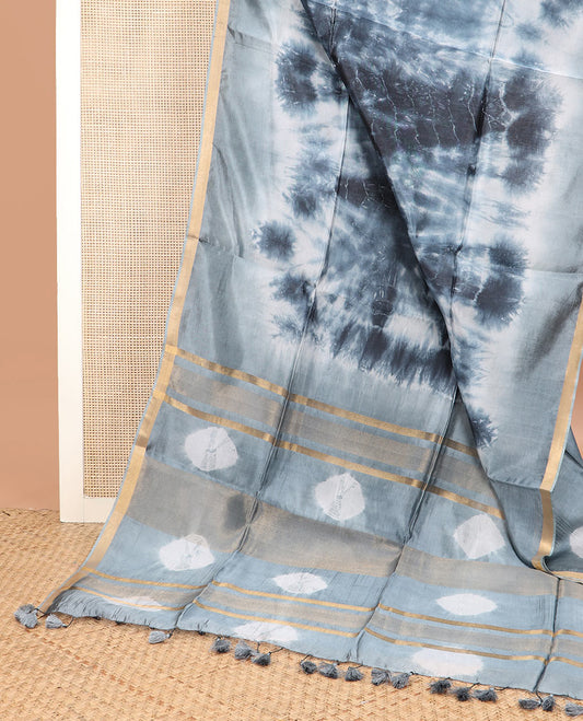 Grey shibori printed banana pith saree, piping border, and shibori printed pallu