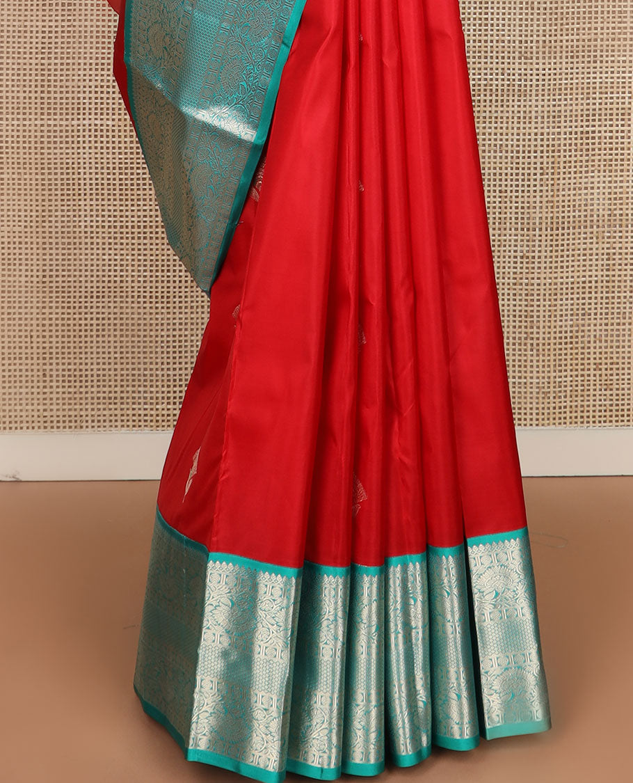 Red zari buttas silk saree, contrast border of thilakam mokku,rudraksham,kodi visiry & mayil kann & jaal pallu