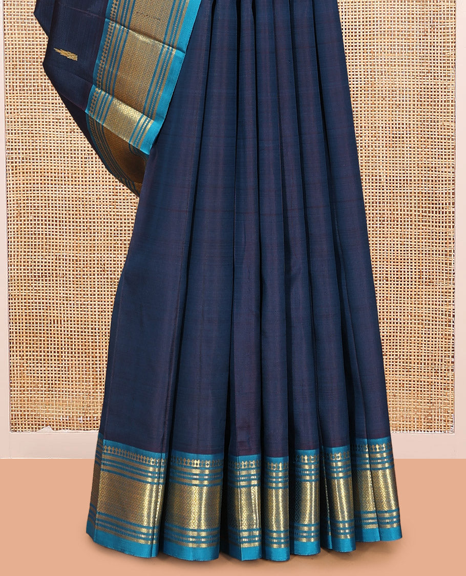 Blue Zari Buttas Kanchipuram Silk Saree, Complemented by a Contrast Border of Panner Sombu, Muthu, Banaras, and Mayil Kann Design, Pallu of Zari Design, and No Blouse