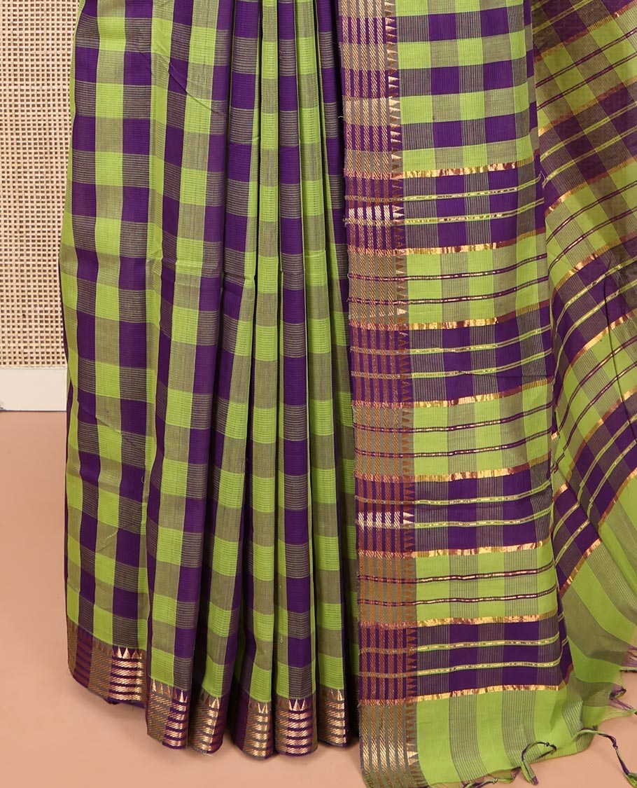 Multi-Color Checked Mangalgiri Cotton Saree, Highlighted by Zari Temple Border, Zari-Striped Pallu, and Paired with a Matching Blouse