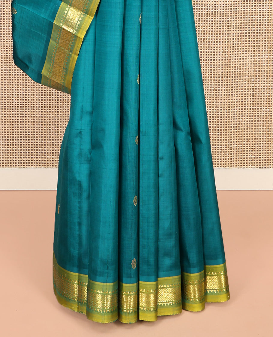 Green Kanchipuram Silk Saree, Woven with Zari Buttas, Contrast One-Sided Korvai Border of Rekku and Mayil Kann Designs, Zari Design Pallu, and No Blouse
