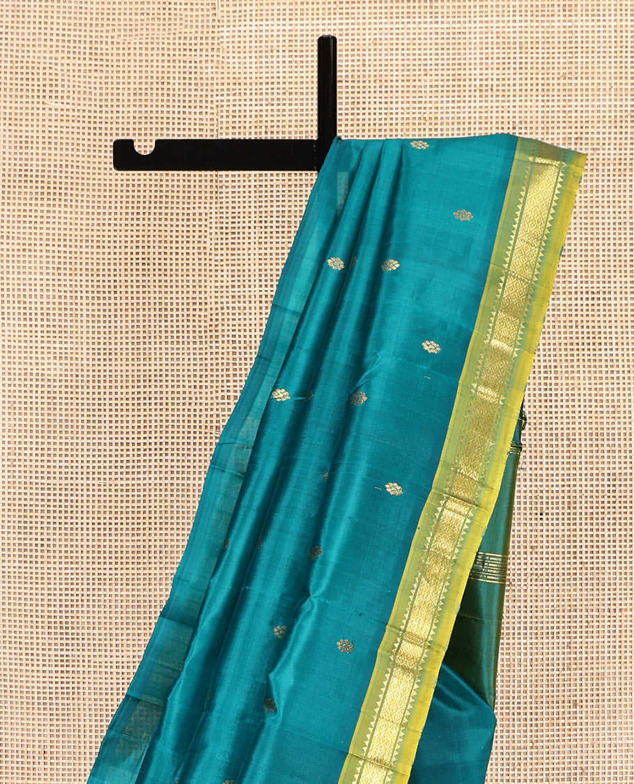 Green Kanchipuram Silk Saree, Woven with Zari Buttas, Contrast One-Sided Korvai Border of Rekku and Mayil Kann Designs, Zari Design Pallu, and No Blouse