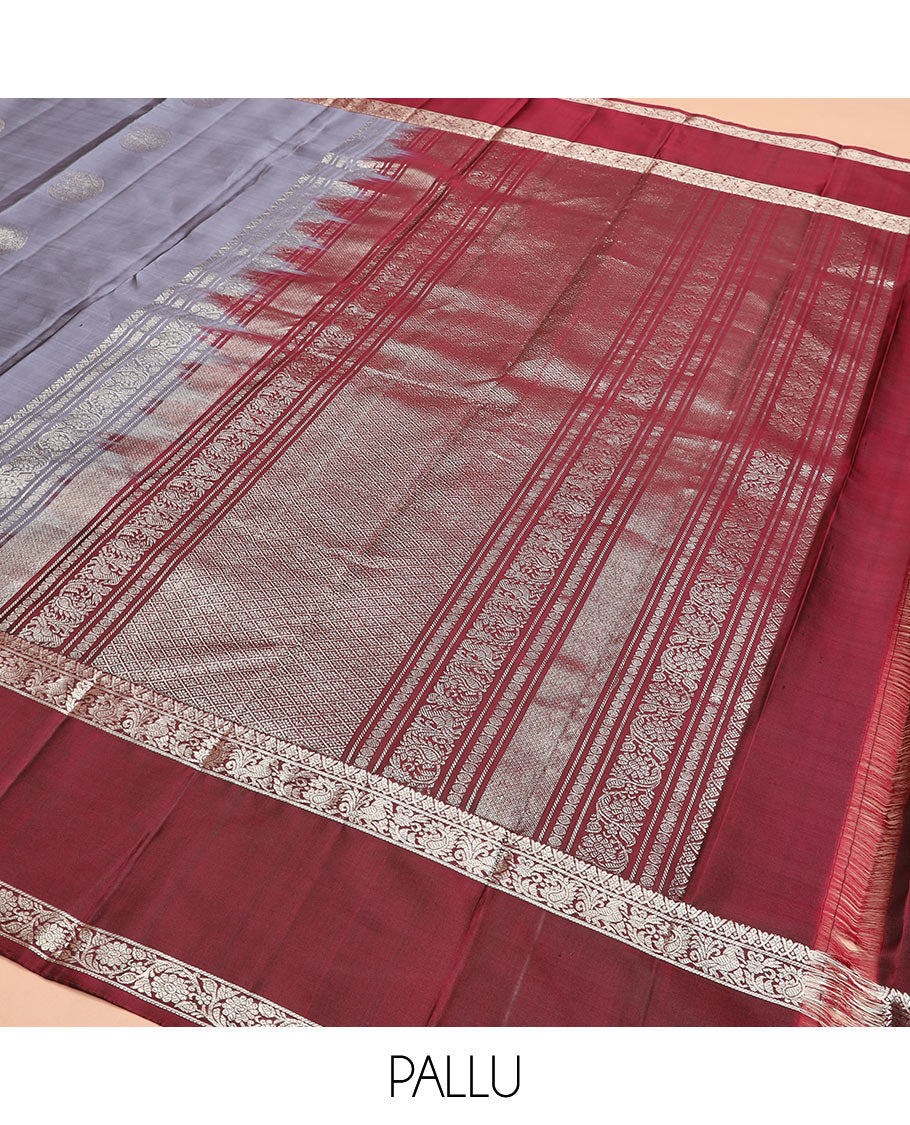 Grey manga buttas Kanchipuram silk saree, contrast rettai pettu border of mayil, and kodi visiry designs, and pallu of jaal designs