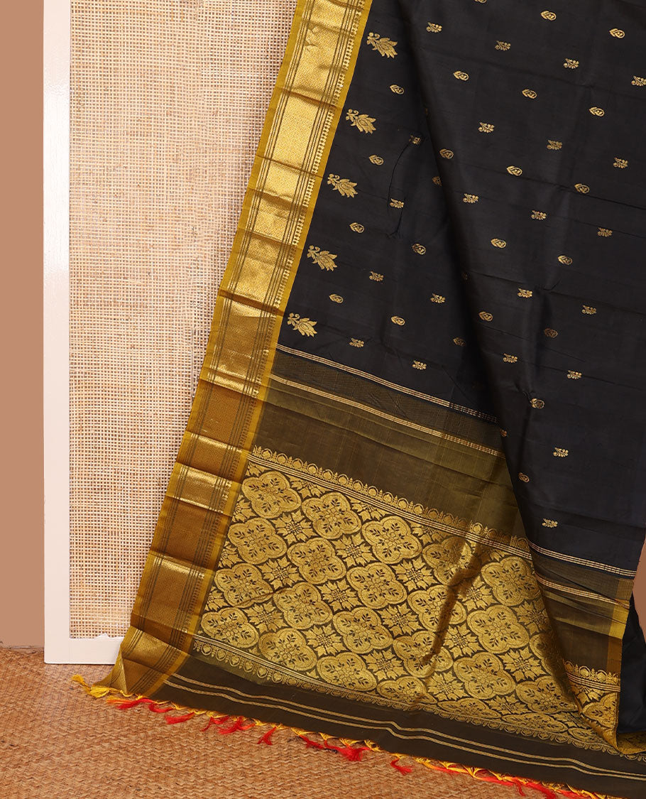 Black zari buttas Kanchipuram silk saree, contrast one-sided border of panner sombu,banaras,muthu & mayil  kann & four-petal floral motifs woven pallu