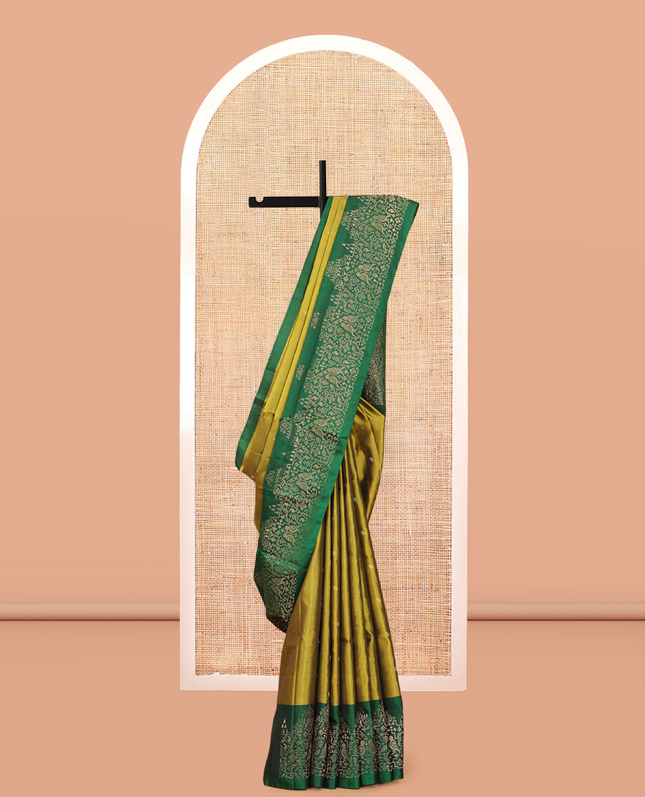 Green Mayuri Lite Silk Mix Saree, Ornamented with Zari Buttas, Complemented By Contrast Border and Pallu of Intricate Design Weave, and a Contrast Blouse