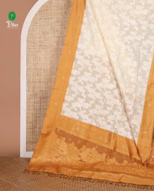 Cream with gold thread weaving, zari butta banaras brasso saree with contrast thread border & thread weaving pallu along with butta design blouse