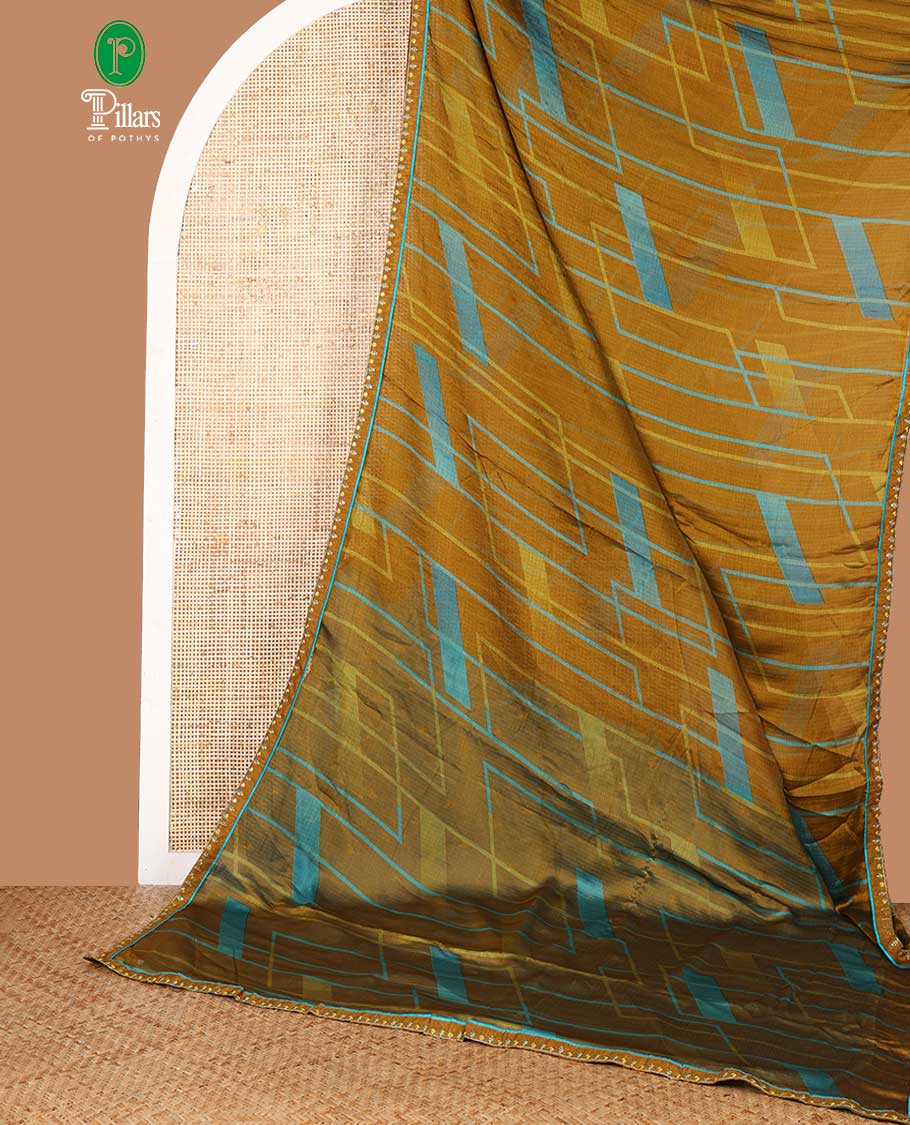 Mehendi green digital print chiffon shimmer saree with lace border & self pallu along with printed blouse