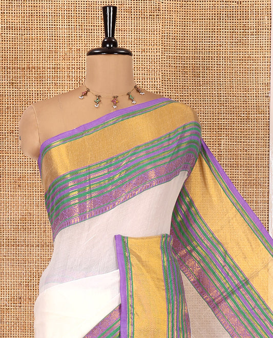 Cream Plain Khadi Mul Cotton Saree, Complemented by a Contrast Traditional Zari Kanchi Border, and a Matching Blouse