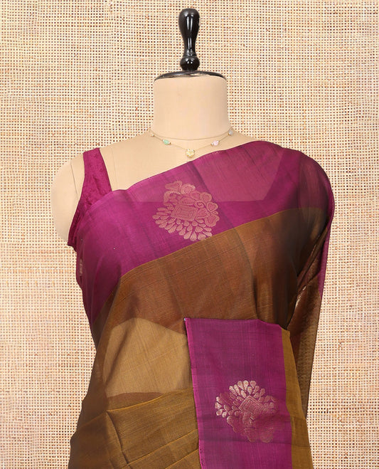 Brown Cotton Saree, Adorned with Floral Zari Buttas, a Contrast Zari Motif Border, Intricatly Checked Pallu and a Contrast Blouse