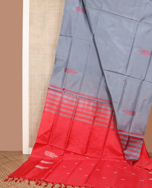 Borderless grey buttas banana pith saree, contrast pallu of floral designs