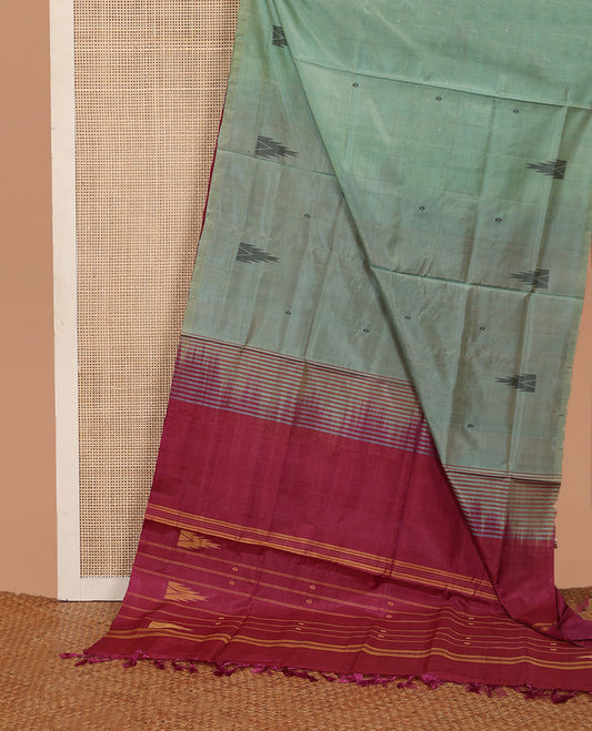 Borderless green temple buttas banana pith saree, contrast pallu of stripes and temple design