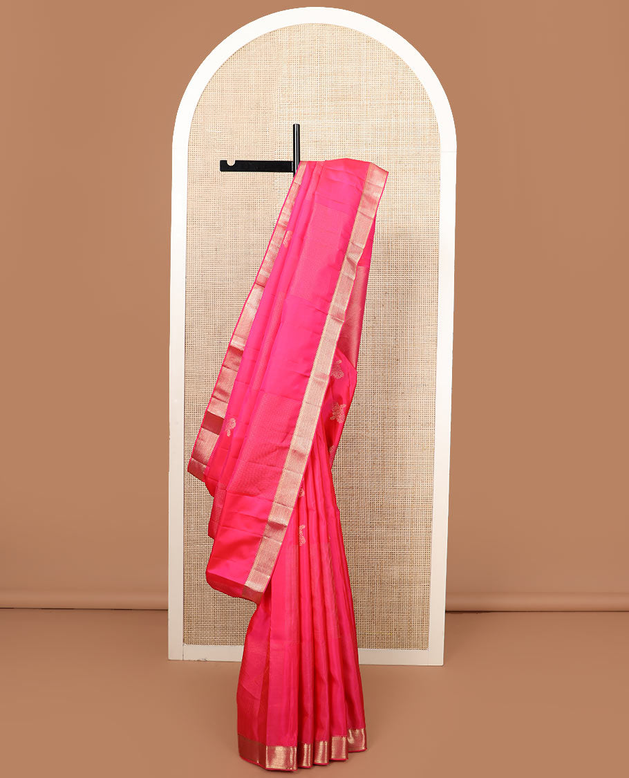 Pink zari design silk saree, zari border of salangai, muthu, and diagonal stripes, and zari design pallu