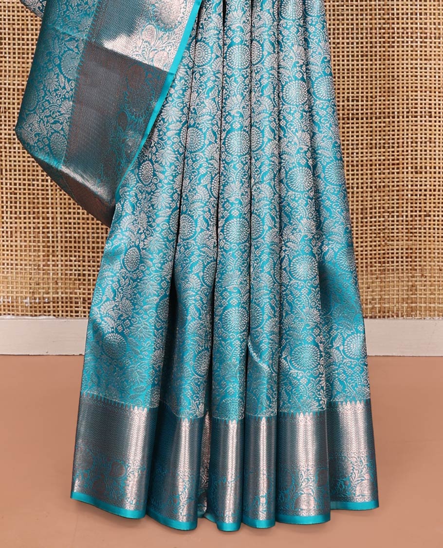 Blue Kanchipuram Wedding Silk Saree, Finely Crafted with Jacquard Design on Its Body, Highlighted by Zari Border of Thilakam, Vanki, and Kodi Visiry Designs, Grand Pallu, and Paired with a Matching Blouse