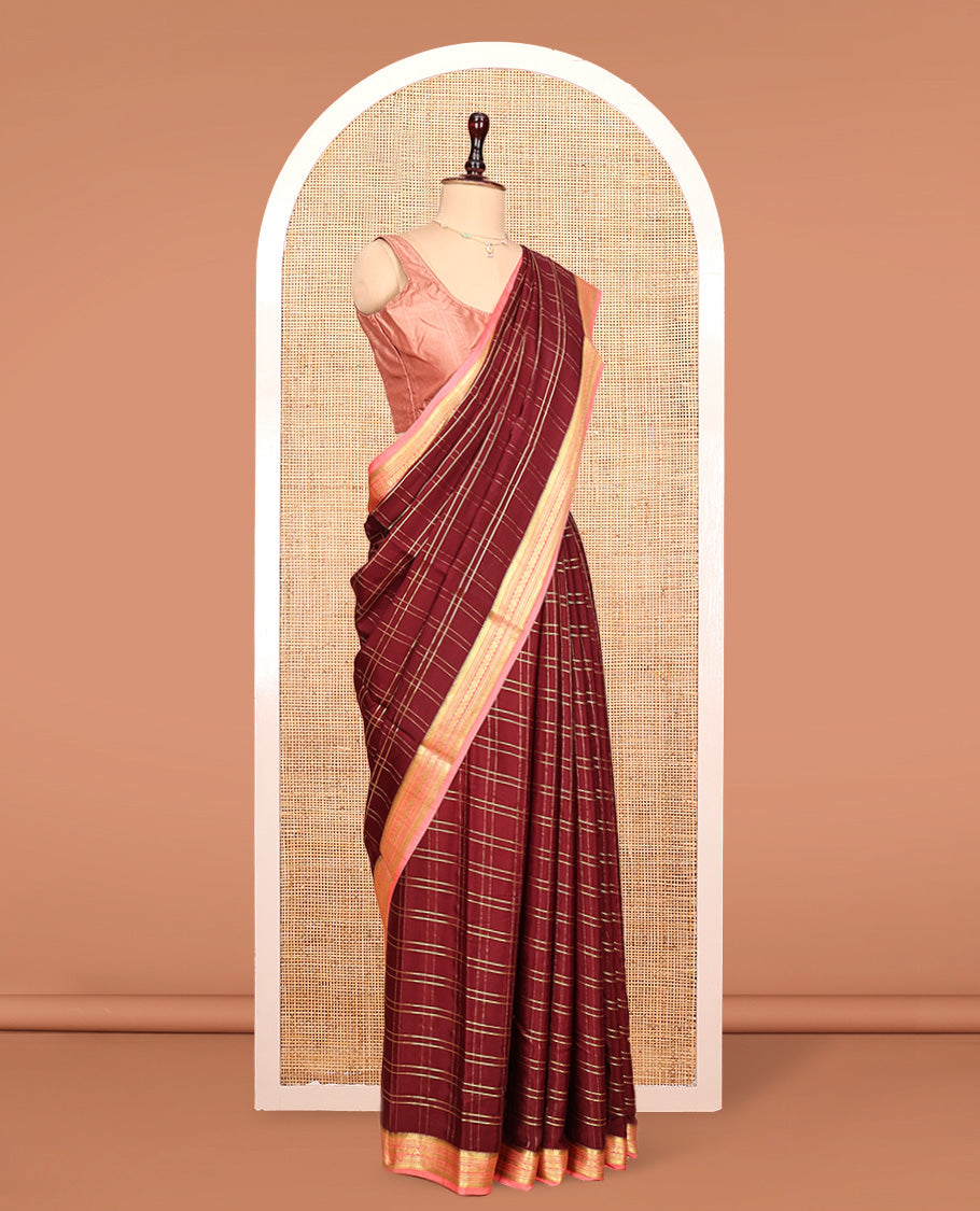 Maroon Mysore Silk Saree, Gleamed Up with Zari Checked Design, Complemented by a Contrast Traditional Zari Design Woven Border, Artfully Embroidered Pallu of Tropical Flora and Flamigo Motifs, and Paired with a Contrast Blouse