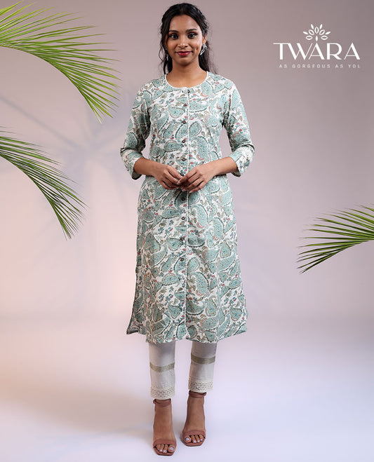 Twara green intricate paisley motifs round neck & 3/4th sleeve cotton straight-cut below-knee kurti