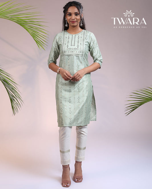 Twara green intricately printed & embroidery 3/4th sleeve & round neck straight-cut knee-length kurti
