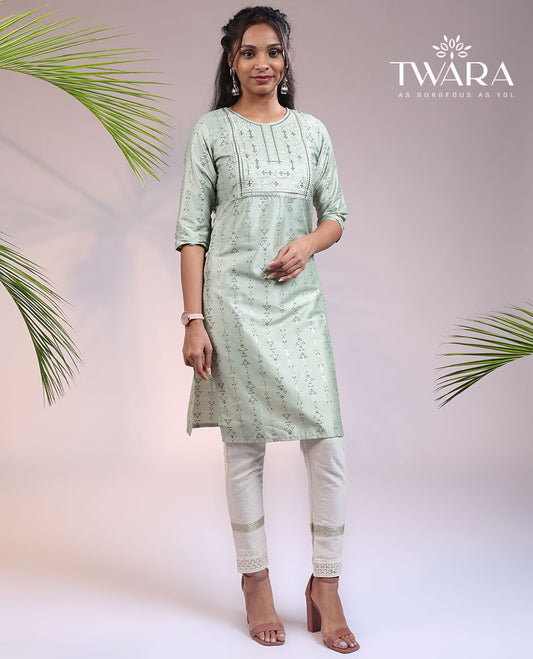 Twara green intricately printed & embroidery 3/4th sleeve & round neck straight-cut knee-length kurti