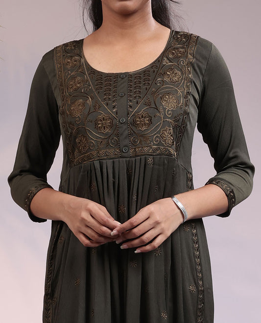 Twara green floral embroidered 3/4th sleeve & round-neck nyra-cut calf-length kurti
