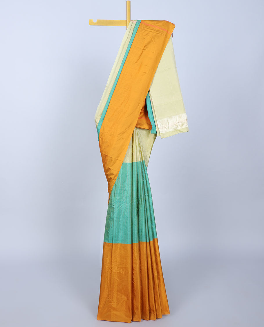 Borderless multi-color arani gift saree with checks & stripes, self-pallu of stripes