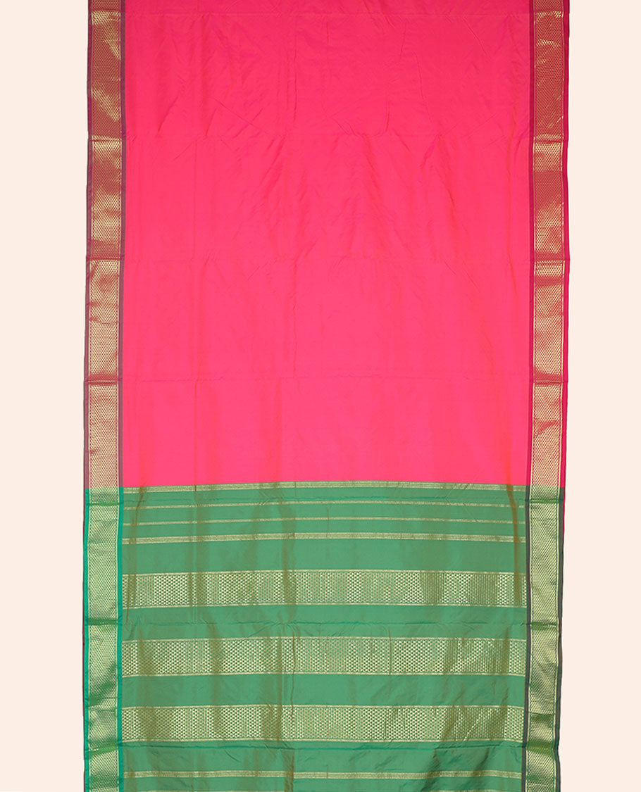 Pink plain nine-yard cotton saree, contrast border & pallu of traditional designs