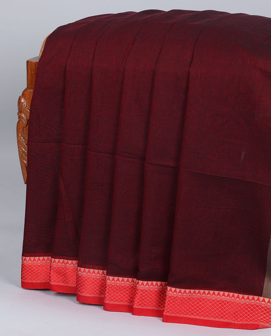 Green plain design cotton saree, contrast traditional design border & pallu of stripes