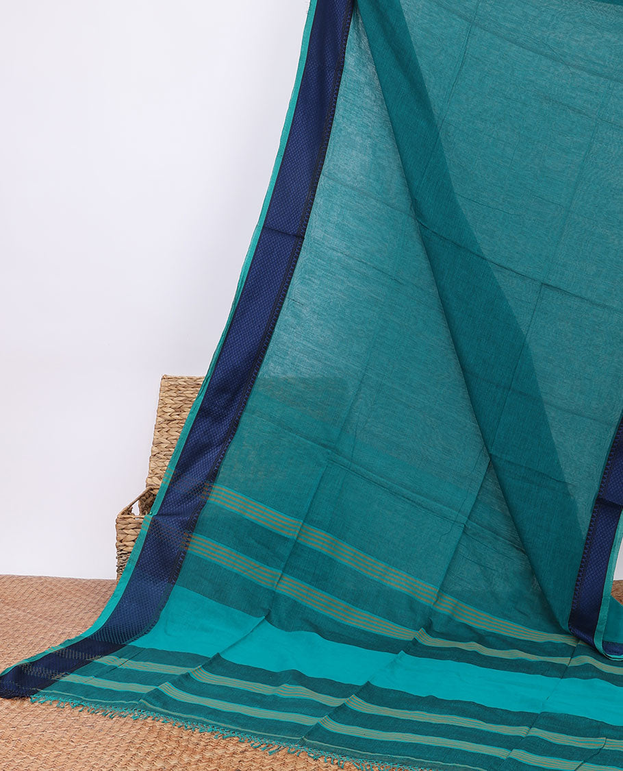Green plain design cotton saree, contrast traditional design border & pallu of stripes