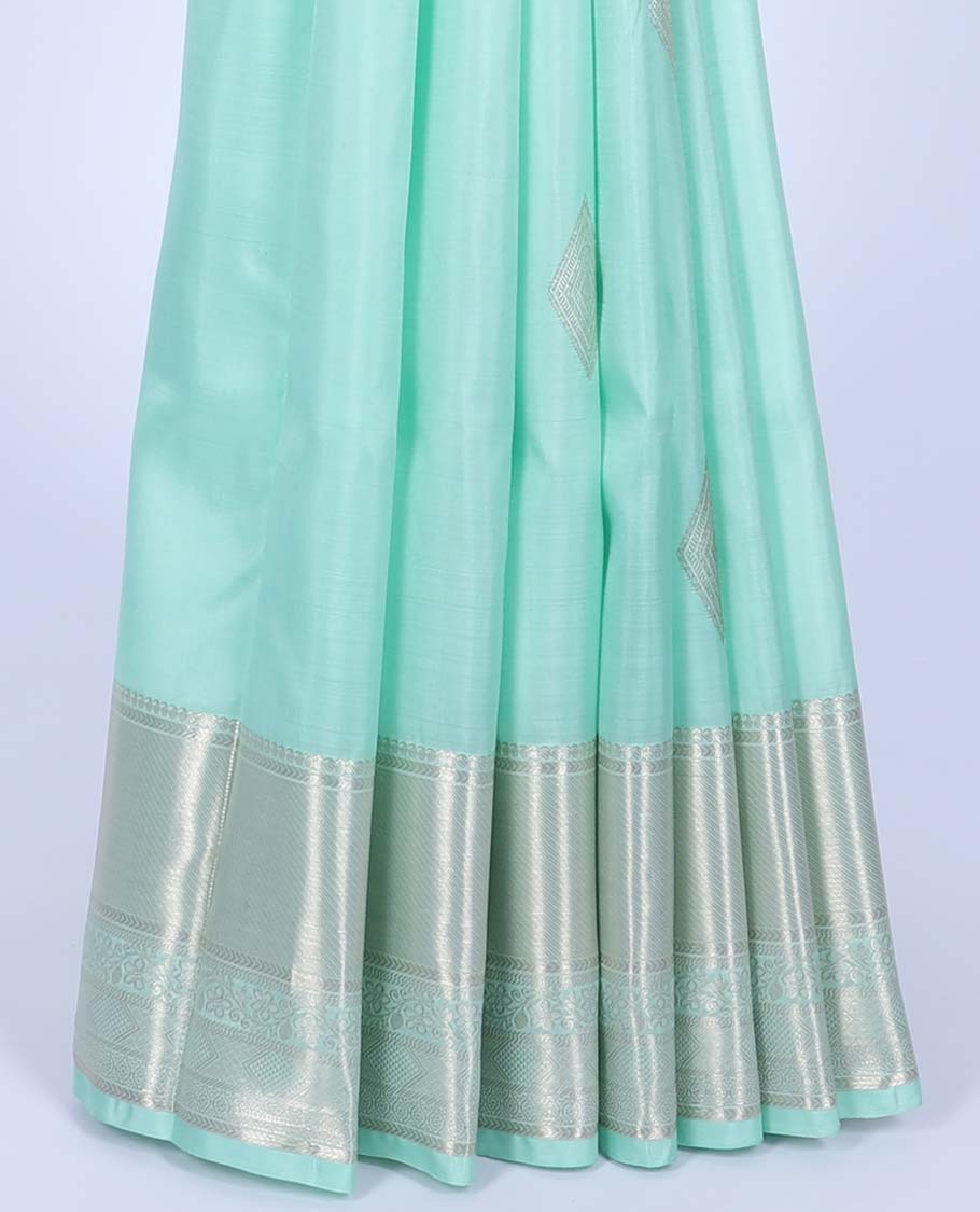 Blue kancheepuram koorai silk saree with zari buttas,zari border of manga,kathir,diamond & kodi visiry & intricate pallu