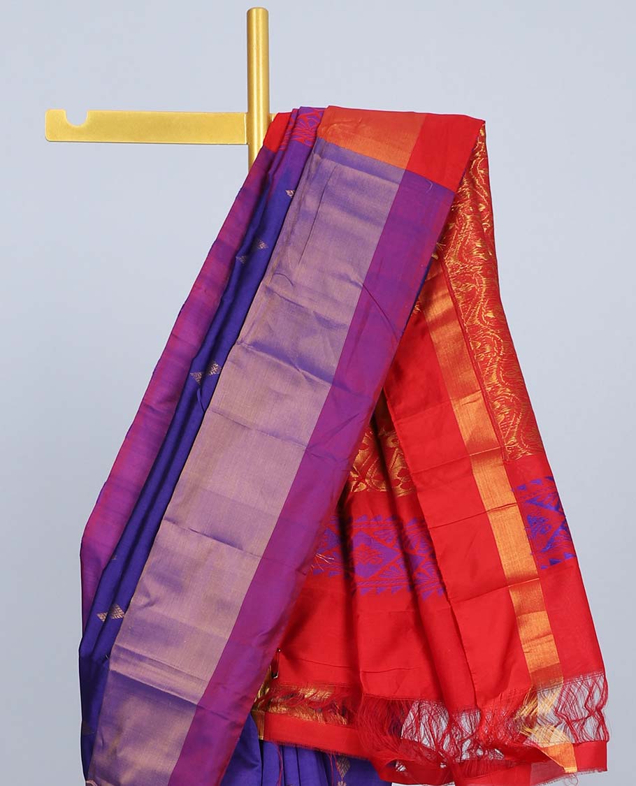 Green kuppadam silk saree with buttas, plain border & contrast pallu of intricate designs