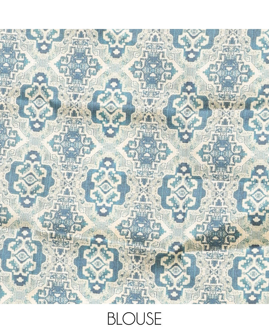 Borderless blue plain kamala silk saree, contrast intricately printed blouse 