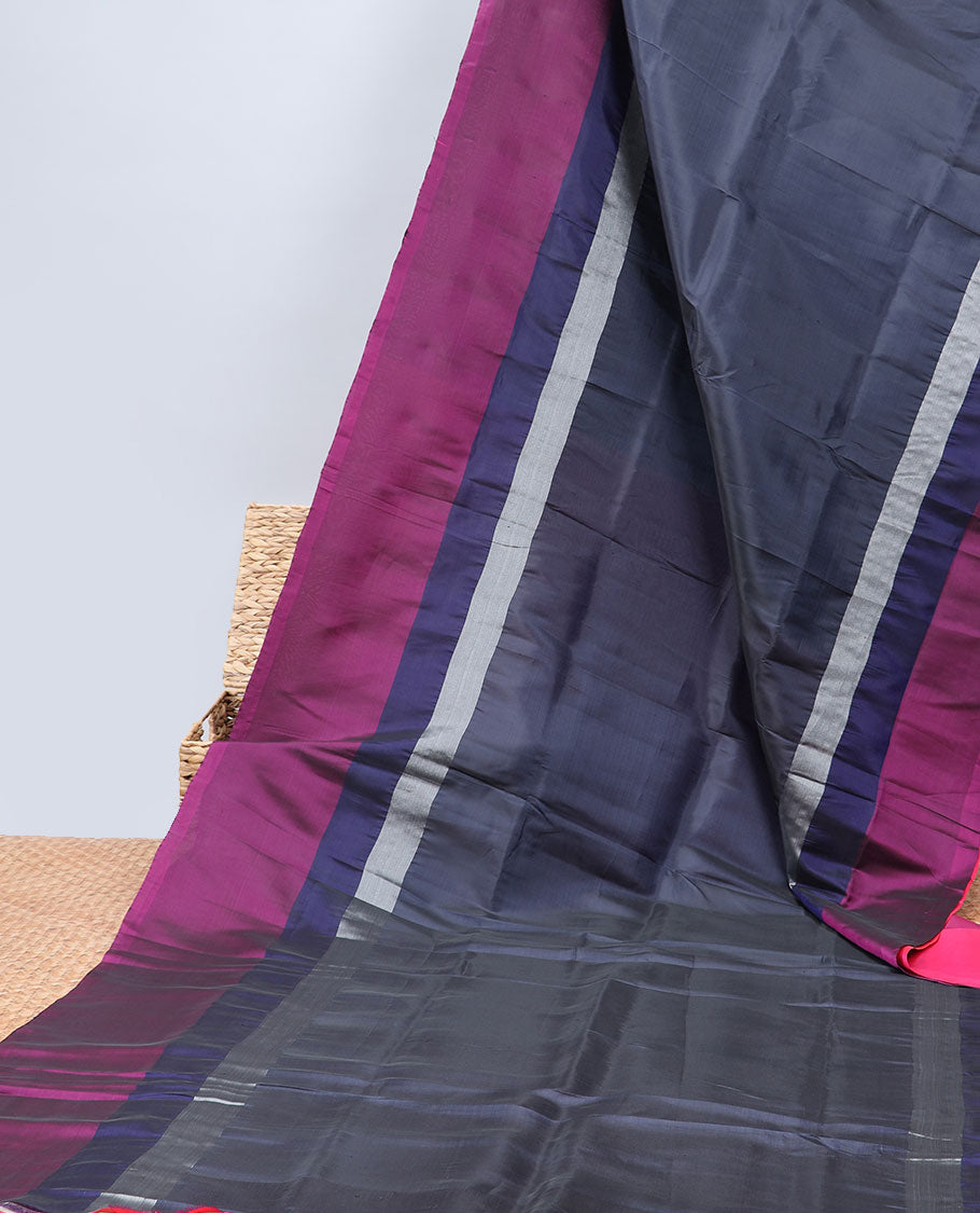 Dark grey plain uppada saree, contrast plain border & pallu of plain design