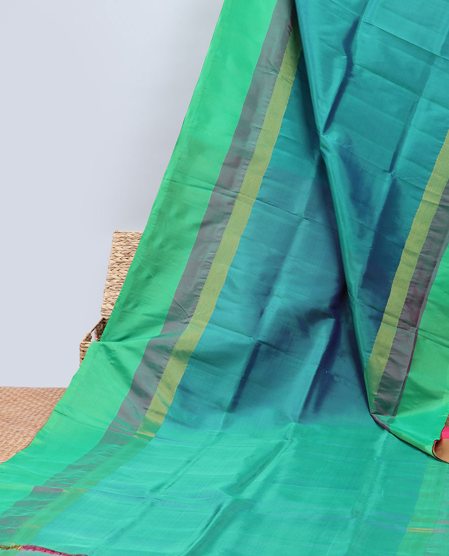Green plain design uppada saree, contrast plain border & plain design pallu