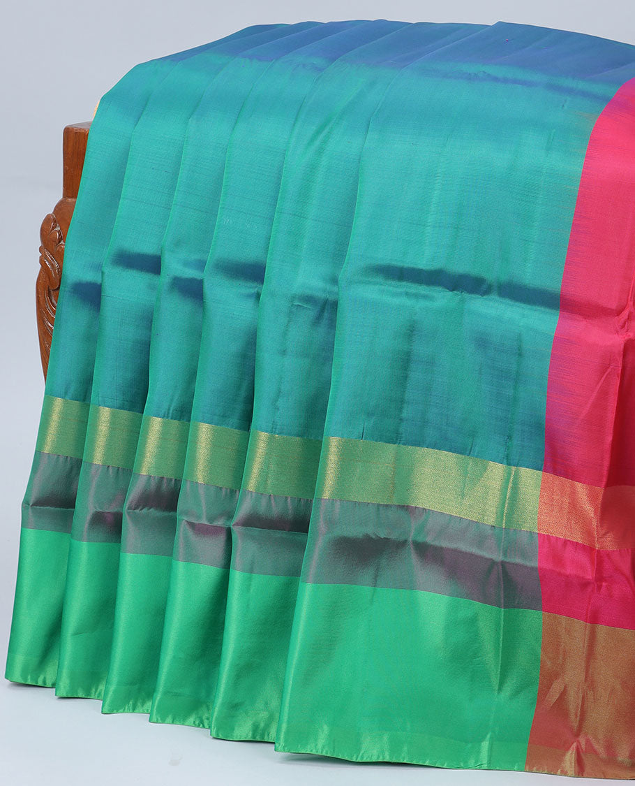 Green plain design uppada saree, contrast plain border & plain design pallu