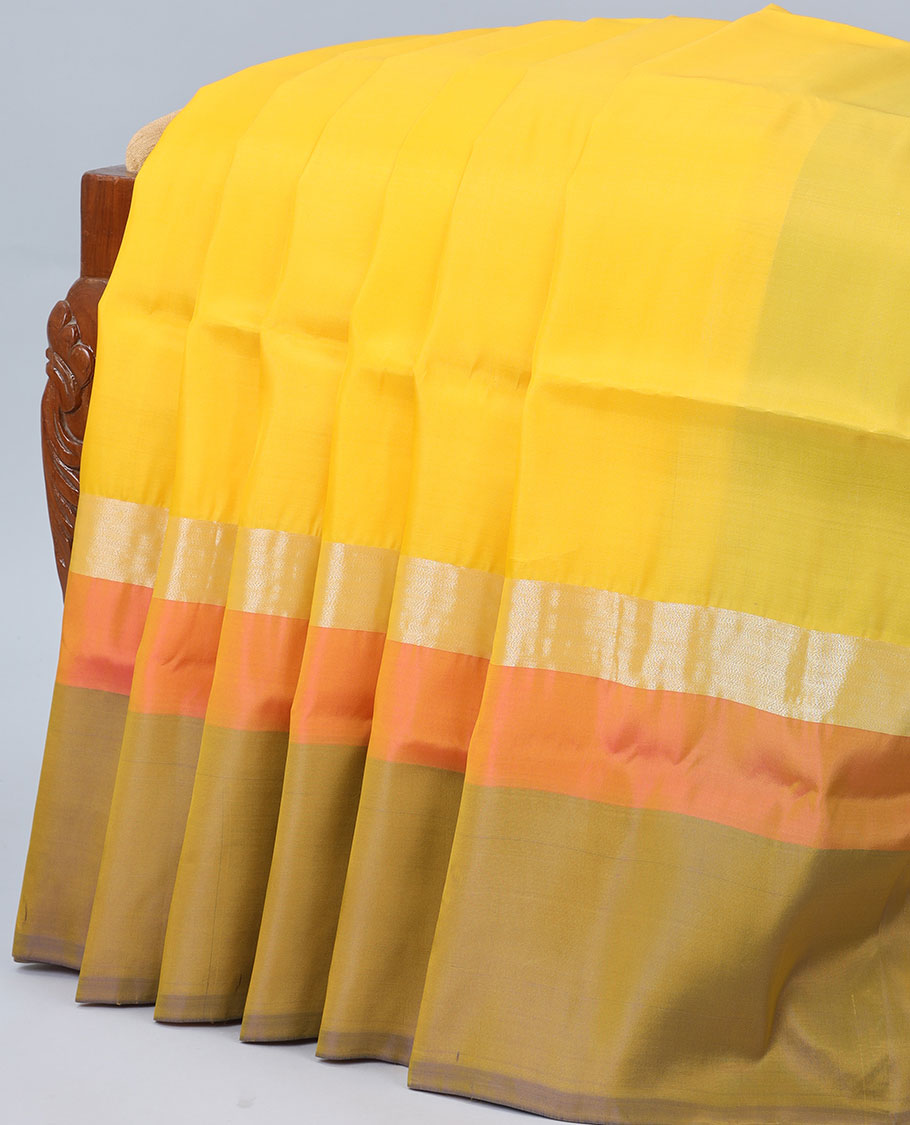 Yellow plain design uppada saree, contrast plain border & plain design pallu