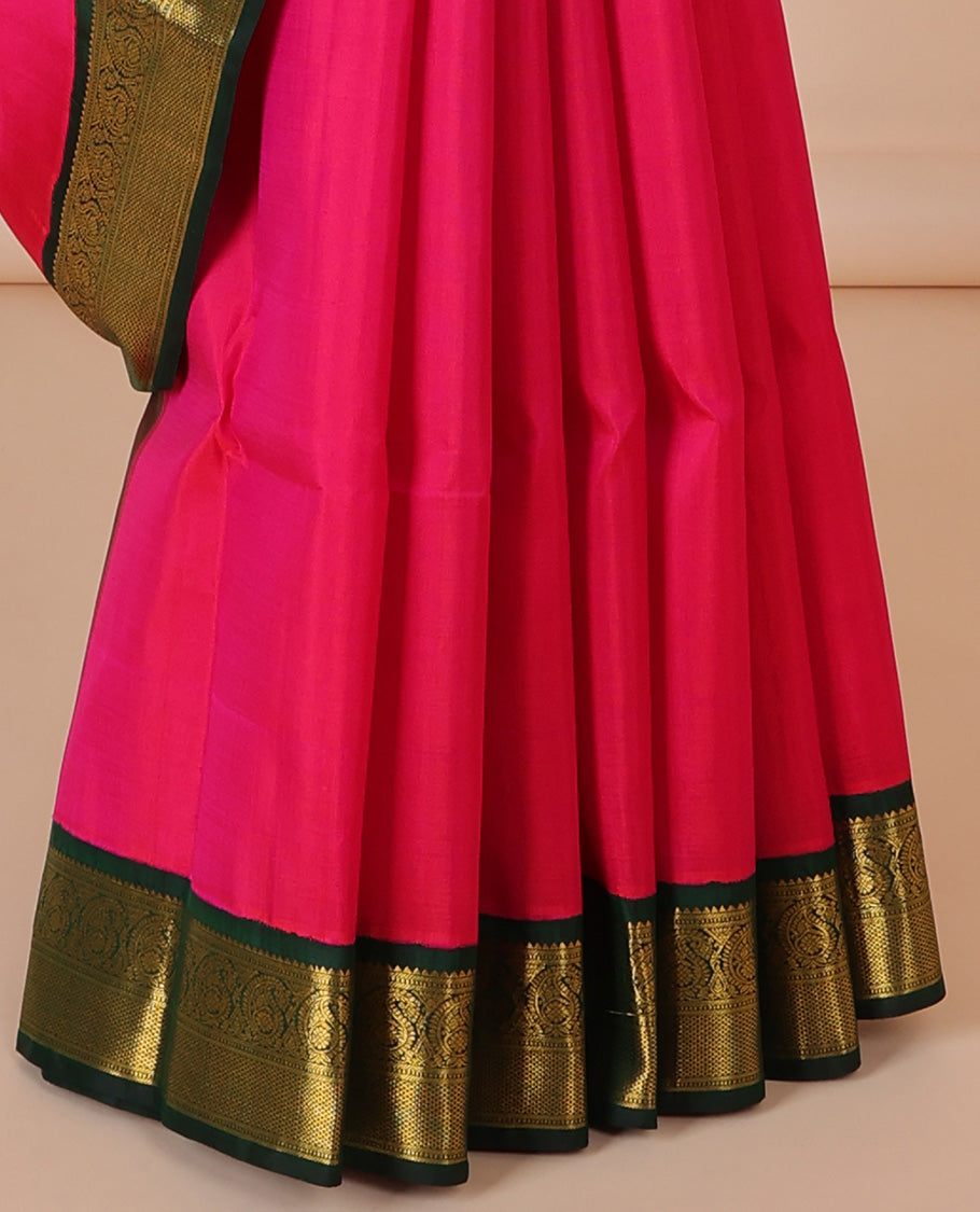 Pink plain silk saree, contrast korvai border of rekku,banaras,muthu,arumbu manga & bentex