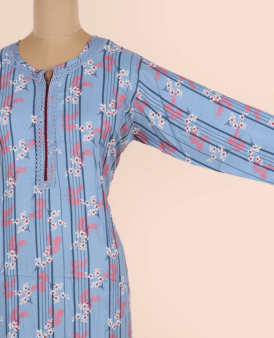 Blue stripes & floral motifs printed round-neck 3/4th-sleeve nighty