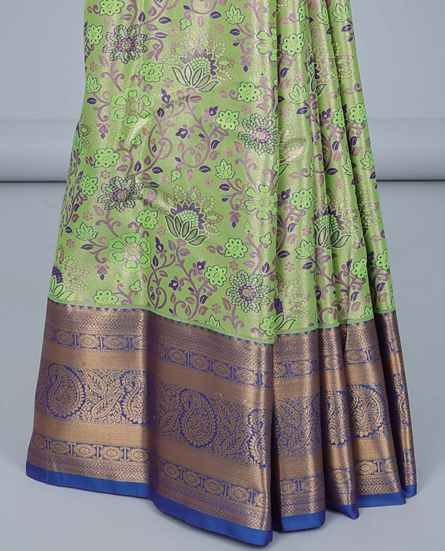 Green floral jacquard budget silk saree, contrast traditional design zari border & pallu of intricate designs