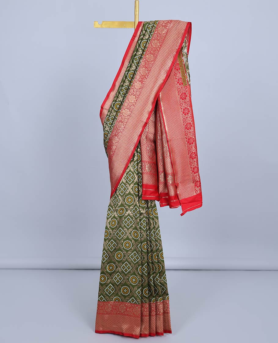 Green bandhani dots print & ogee jacquard semi-banaras jute saree, contrast traditional design border & intricate pallu