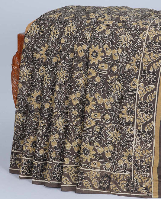 Grey floral printed mul-mul cotton saree, floral border & pallu of geometric & floral print