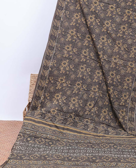 Grey floral printed mul-mul cotton saree, floral border & pallu of geometric & floral print
