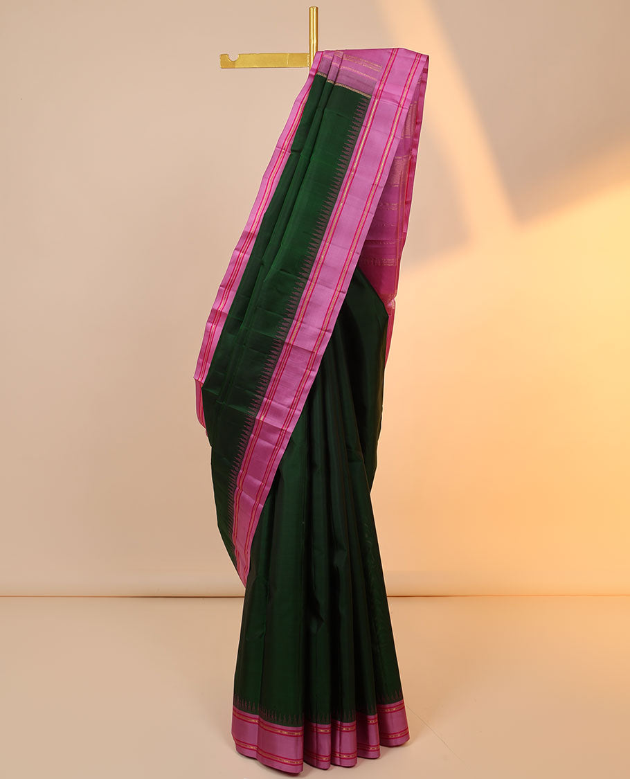 Green plain silksaree , contrast temple rettai pettu muthu design border & zari design pallu