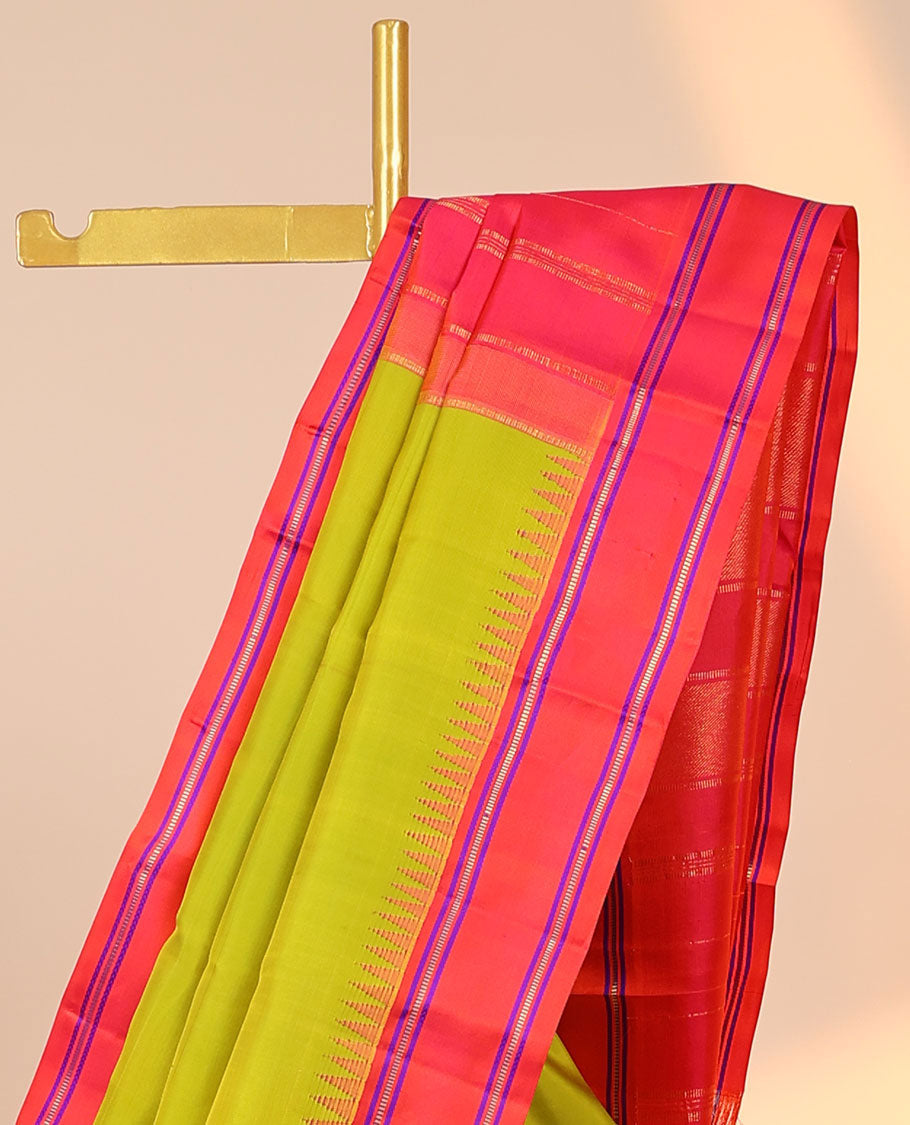 Green plain silksaree, contrast temple rettai pettu muthu design border & zari design pallu