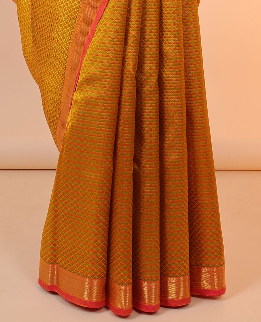 Multi-color ara maadam design silksaree, contrast intricate pallu & border of thilakam mokku,muthu & vanki
