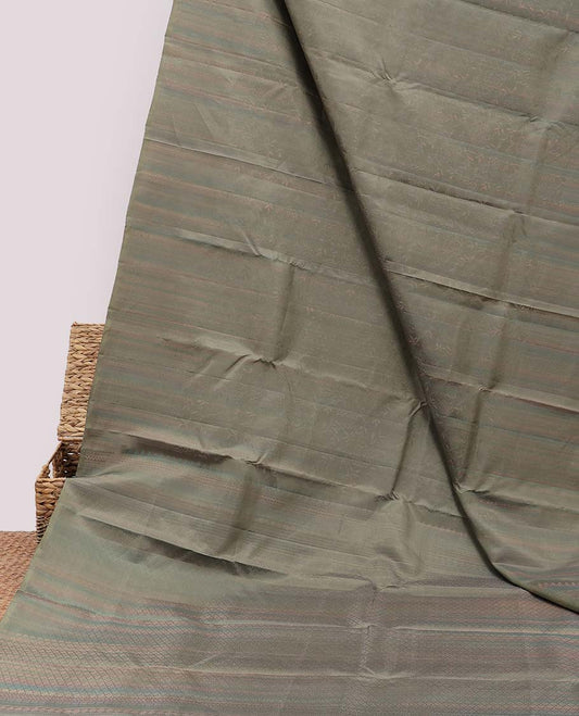 Green floral vine embossed Kanchipuram designer silksaree, self-pallu of thilakam mokku,neli,banaras,bentex,poun & jaal