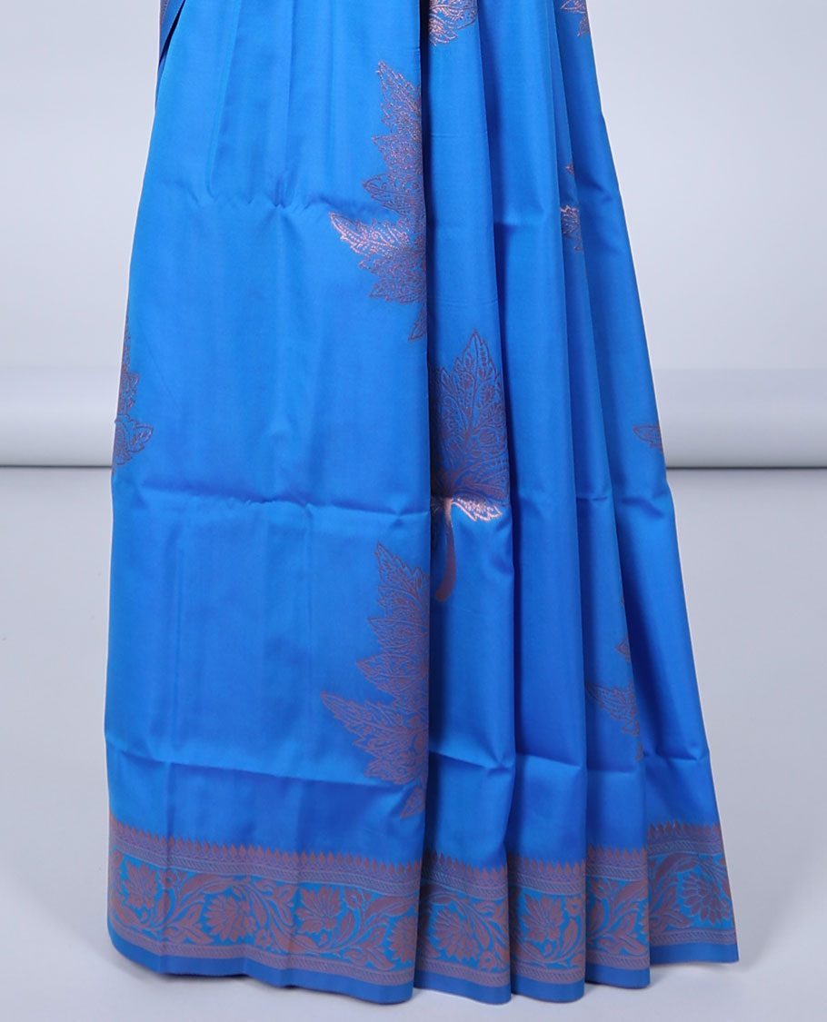 Blue butter silk saree with zari buttas, floral creeper zari border & pallu of diagonal floral creeper design